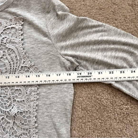 Sundance Lace Traditions Gray Crochet Top - Picture 7 of 8